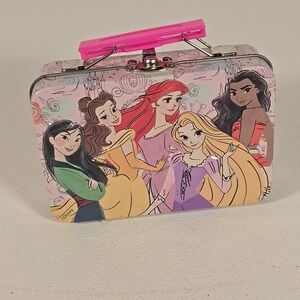 DISNEY PRINCESSES MINI "LUNCH BOX" CARRY CASE 3" x 4" This Item Is Used.